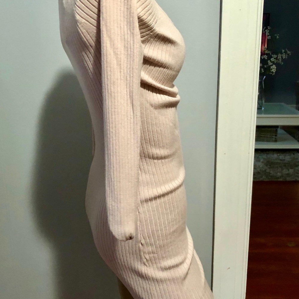 Missguided Off shoulder knitted ribbed pink dress - Picture 4 of 5